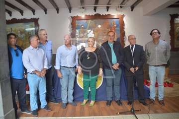 El Casino de Telde homenajea a 18 socios y al que fuera su conserje durante 40 años (Foto TA y TF)